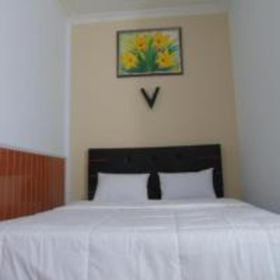 Hotel Permata Zamrud Cirebon Esterno foto